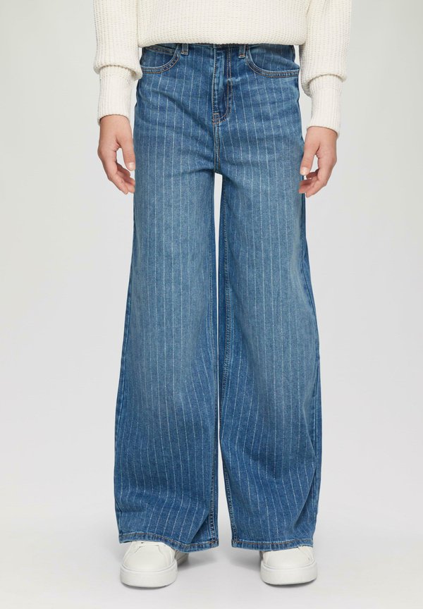 WIDE LEG GLITZER-NADELSTREIFEN - Flared Jeans - blau