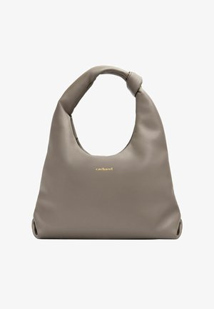 Hobo taske i blødt, taupe syntetisk materiale med en knyttet, bred håndtag og diskret guld logo. Glat tekstur og rund form.