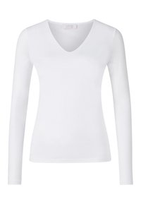 Weißes Langarmshirt mit V-Ausschnitt aus glattem Stoff, das eine enganliegende Passform und minimale Nähdetails aufweist.