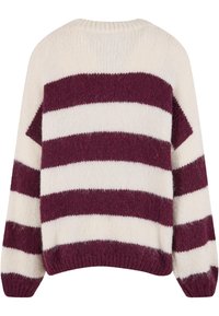 Perdydžiuotas megztinis iš minkštos, pūkuotos medžiagos, plačios bordo ir kreminės spalvos juostos. Turi apvalų iškirpimą ir dygsniuotas rankogalius bei apačią.