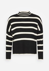 Czarny i biały sweter z prążkowanym nadrukiem w poziome paski, z długimi rękawami i wysokim okrągłym dekoltem.
