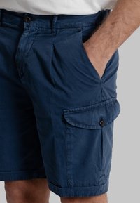 40 Weft BERMUDA DANNYBE - Shorts - navy blue