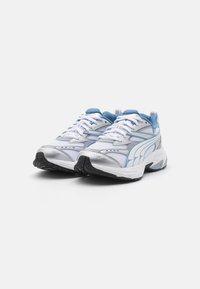 Puma MORPHIC - Maanteejooksu jalatsid - white/zen blue/silver