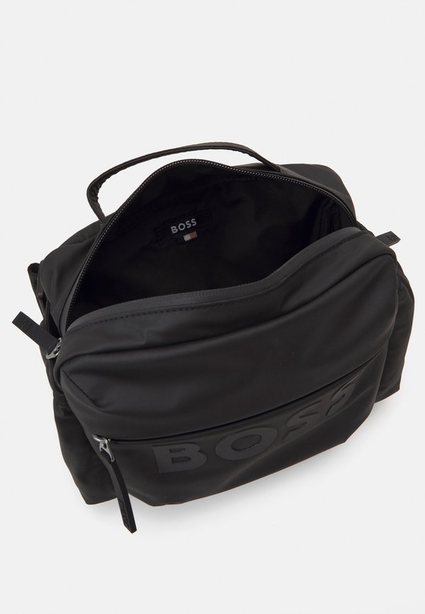 STORMY BUMBAG - Bum bag3