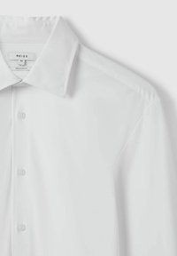 Unausgewählt, white