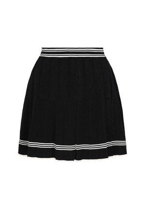 Jupe noire en tissu texturé arborant des motifs en forme de losange. Accents de rayures horizontales blanches à la taille et à l'ourlet. Design plissé.