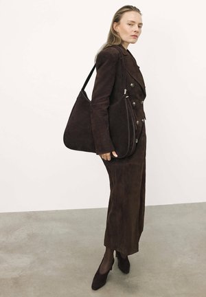 Pumps - brown
