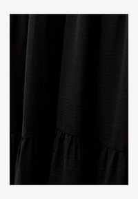 Valittu, black