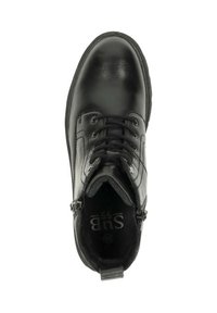 Zwarte leren enkellaars met een gladde afwerking, ronde neus en veters. Voorzien van een rits aan de zijkant en een gevoerde binnenzool voor comfort.