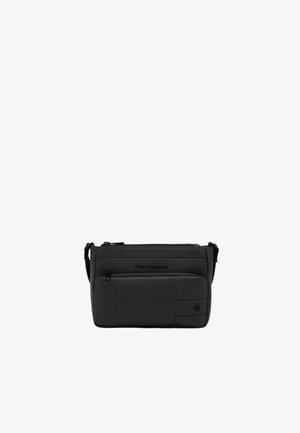 Piquadro, BORSA UOMO A TRACOLLA RESISTENTE ALL'ACQUA - Umhängetasche - nero