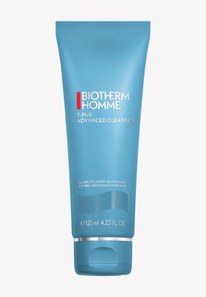 Tube bleu de Biotherm Homme T-Pur Advanced Cleanser pour le contrôle du sébum et anti-points noirs, 125 ml, avec bouchon à clapet.