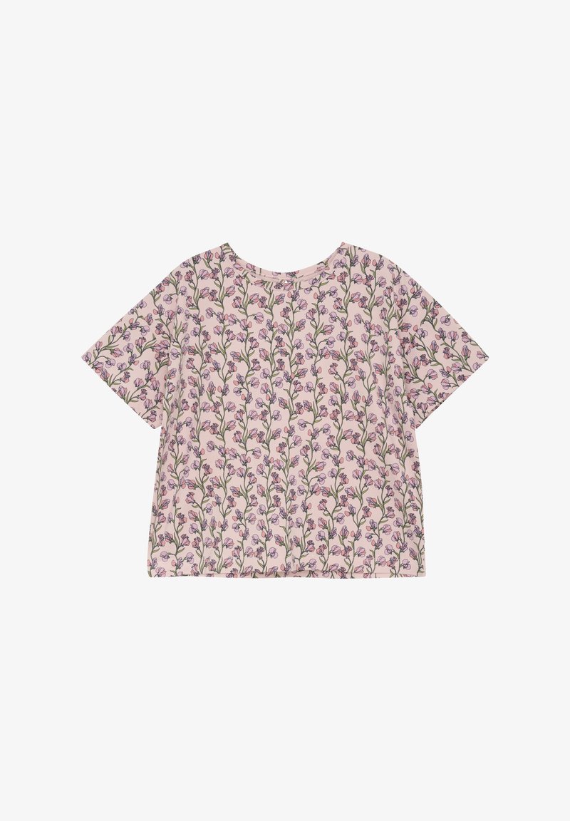 Kortärmad, rosa t-shirt med blommönster som innehåller gröna stjälkar och små lila blommor; rund halsringning och avslappnad passform.