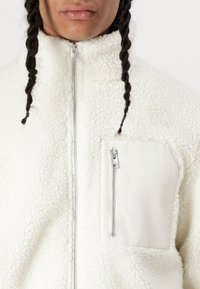 Jack & Jones JJBRADLEY mleczny