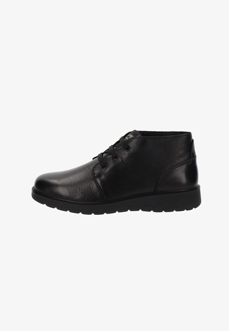 Bottines en cuir noir avec une finition texturée, bout arrondi, design à lacets et semelle en caoutchouc avec une légère élévation au talon.