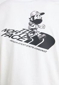 The North Face RELAXED TEE FUN PACK - Print T-shirt - white