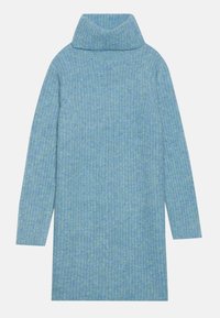 Svetlomodré pletené šaty s vysokým golierom, rebrovanou textúrou a dlhými rukávmi. Ľahký materiál s jemnou farebnou variáciou.