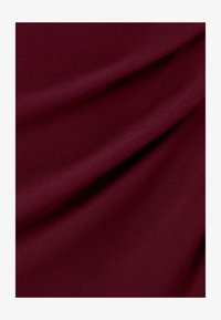 Ausgewählt, burgundy