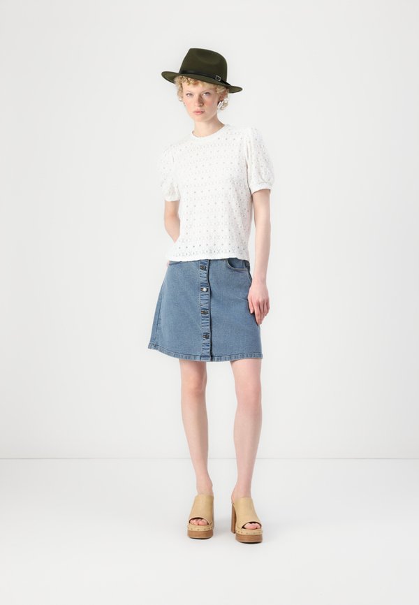 OBJLAILA - Blouse - cloud dancer3