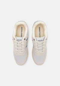 Jack & Jones JFWSPIRIT RUNNER - Sportcipő - moonbeam