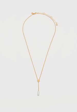 Delicata collana a catena in oro con un piccolo cubo d'oro e un pendente cilindrico in argento appesi, chiusura regolabile con più anelli.