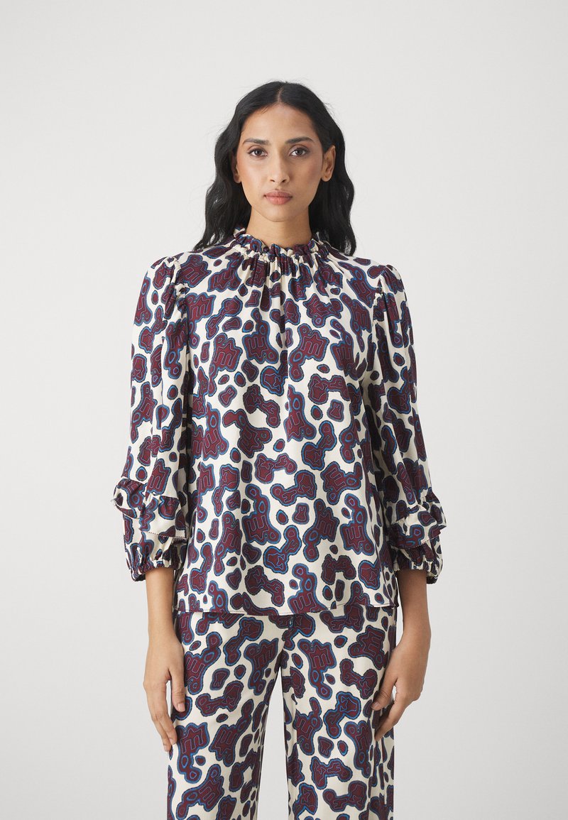 Hofmann Copenhagen - JULIETTE - Blouse - creme, Enlarge
