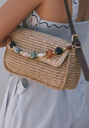 Next, RAFFIA EFFECT BEADED - Torba preko tijela - natural