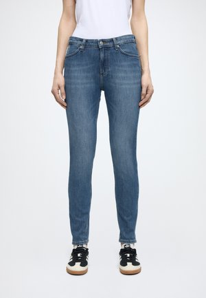 KAJ, DENIM TROUSERS, HIGH WAIST, SKINNY LEG, CROPPED - Testhezálló fazon - medium blue_multi_25
