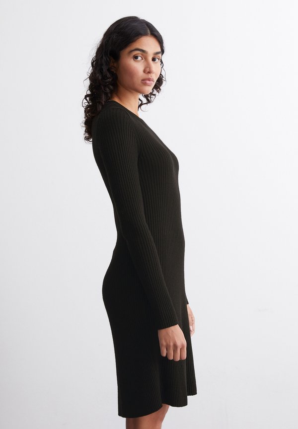CREW NECK - Shift dress3