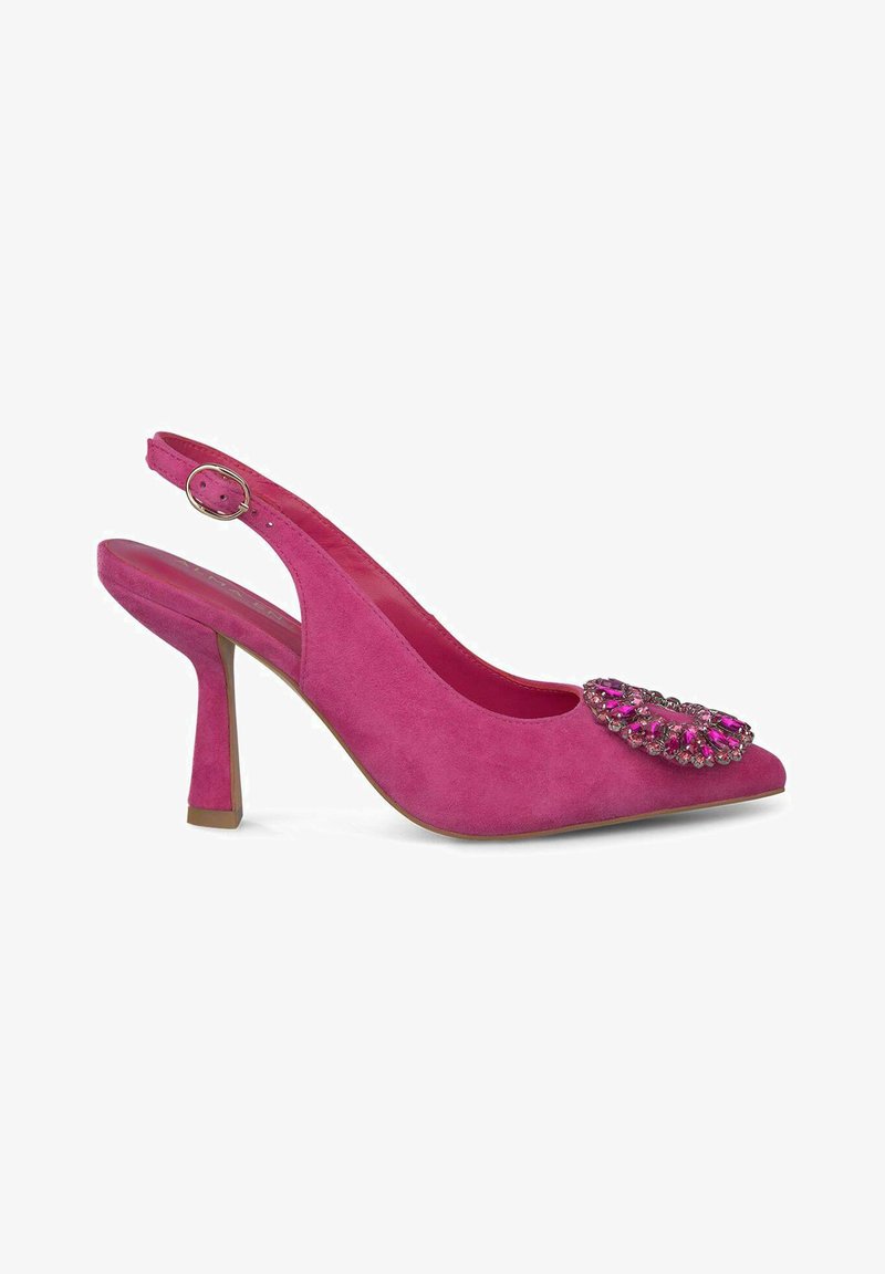 Pump slingback in suede rosa con punta affusolata, decorato da un'elegante embellishment con pietre preziose sulla parte anteriore e un tacco a stiletto di media altezza.
