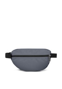 Marsupio grigio realizzato in tessuto resistente con una texture liscia, dotato di una cerniera nera e di una tracolla regolabile per una vestibilità sicura.