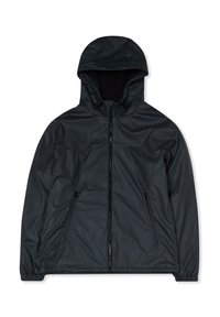 Giacca impermeabile nera con cappuccio, dotata di una cerniera frontale completa, due tasche con cerniera e polsini elastici per una vestibilità aderente.