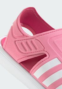 Thumbnail Image 9
