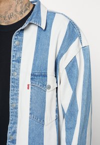 Levi's® BARSTOW WESTERN UNISEX - Camisa - blue denim/white