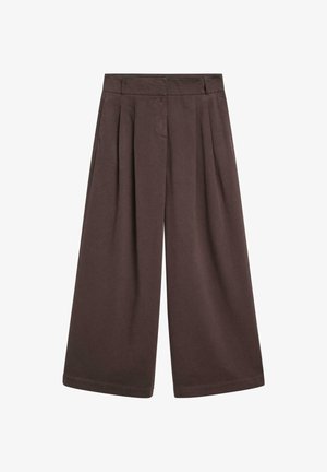 Pantaloni larghi marroni realizzati in tessuto morbido, con pieghe frontali e una vestibilità rilassata. Senza tasche visibili o dettagli in metallo.