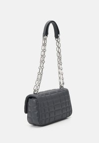 MICHAEL Michael Kors TRIBECA CHAIN - Axelremsväska - slate