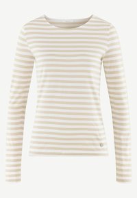 Maglietta a maniche lunghe di colore bianco con righe orizzontali beige, realizzata in tessuto morbido. Presenta un collo rotondo e un piccolo logo decorativo all'orlo.