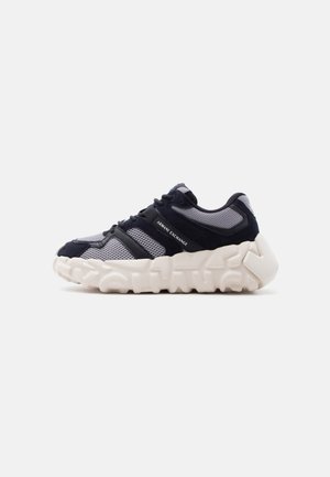 Armani Exchange CRASH - Tenisky - deep navy/black