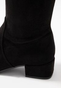 Tamaris Botas mosqueteras - black