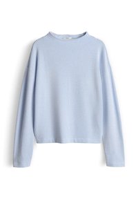 Hellblauer Pullover mit langen Ärmeln, texturiertem, gemustertem Strickdesign und rundem Ausschnitt. Schlichte Silhouette mit gerippten Bündchen.