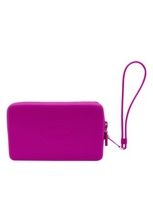 Bracciale rettangolare viola brillante con motivo texturizzato, chiusura con cerniera e cinturino ad anello abbinato, marchiato "havaianas" al centro.