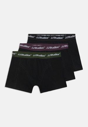 Három pár fekete férfi boxer, elasztikus derekú, fekete, bordó és zöld színben, "JJ Studios" logóval. Pamut keverék anyag.
