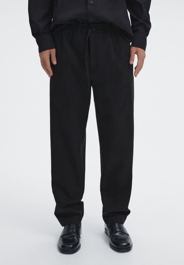 JOGGER FIT - Trousers