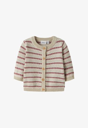 Cardigan pour bébé à rayures horizontales beige et rose poudré, boutons en bois sur le devant, texture tricotée, et manches longues.
