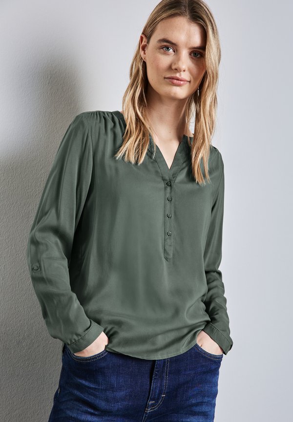 BASIC IN UNIFARBE - Bluse - grün