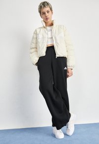 adidas Originals SUPERSTAR XLG W - Športni copati - footwear white/bliss orange