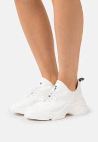 Steve Madden - MATCH-E - Trainers - white Thumbnail Image 1