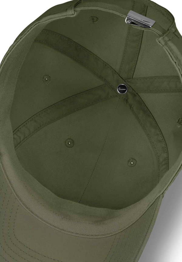 CLUB - Cap - medium olive metallic silver3