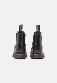 Dr. Martens Klassiset nilkkurit - black