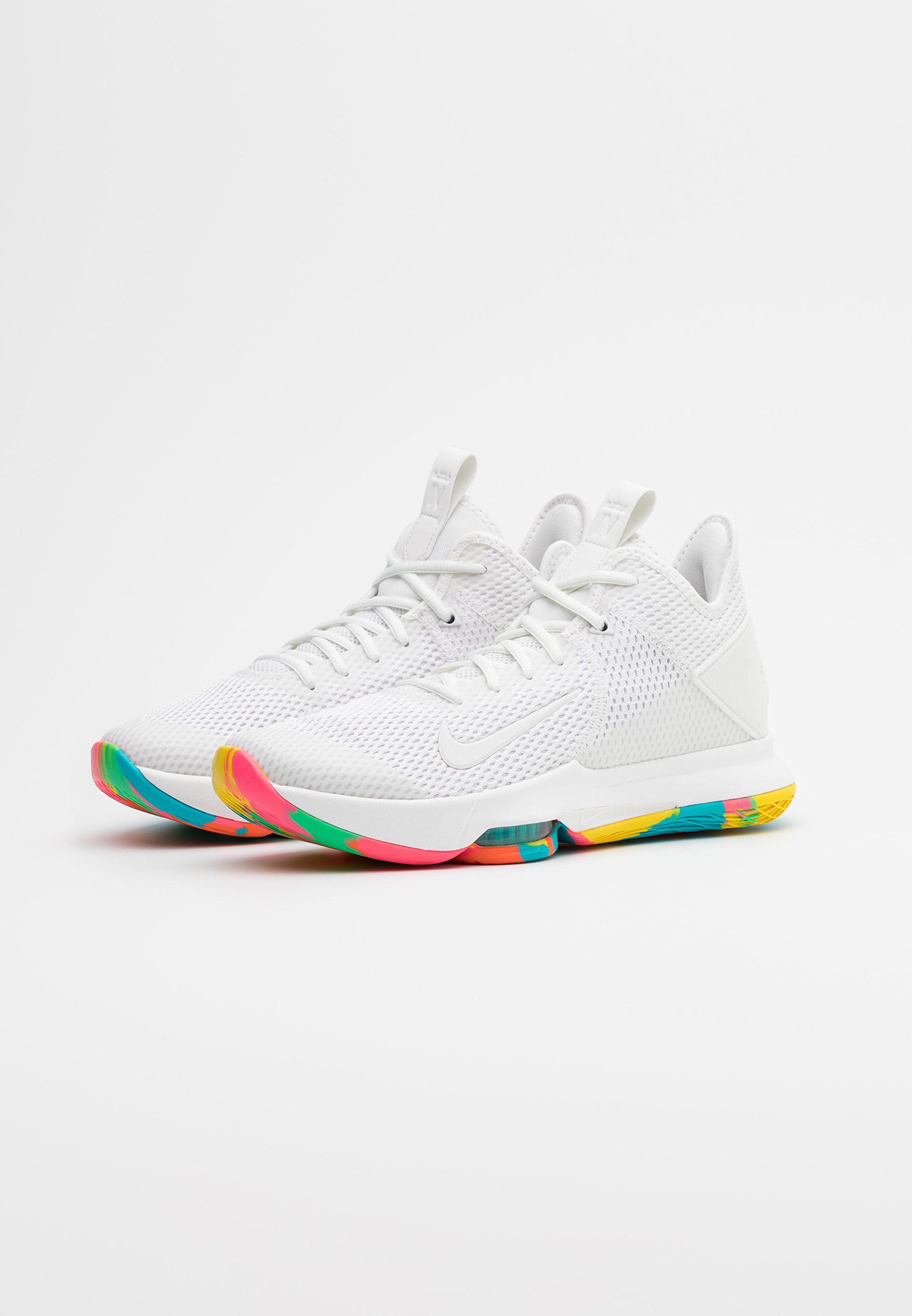 nike jordan witness 4