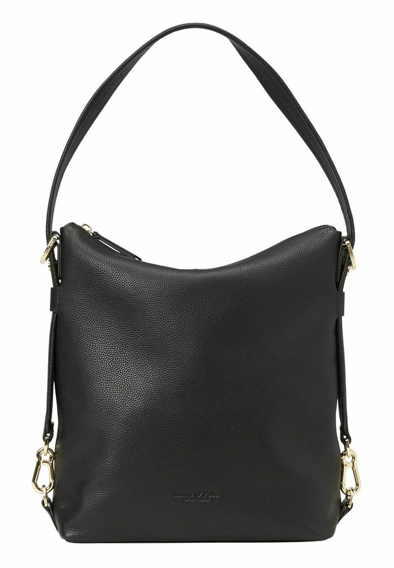 Bolso cruzado de cuero negro con una superficie texturizada, forma curva, correa ajustable y acentos de metal dorado. Cuenta con un cierre de cremallera en la parte superior.
